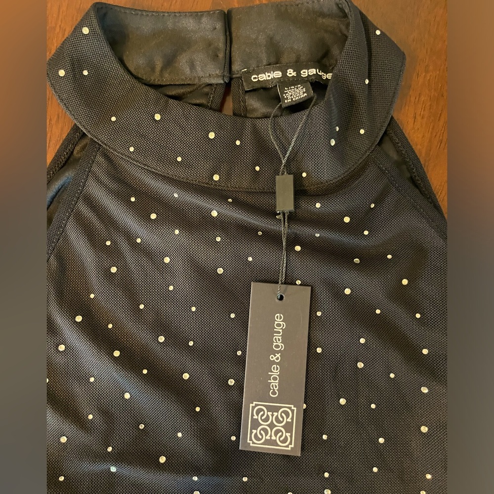 Cable & Gauge top. Ladies black with rhinestones.New